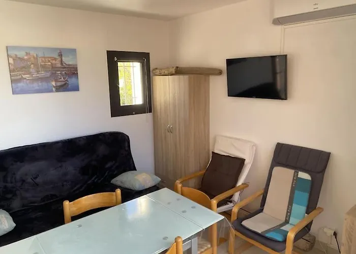 T2 Avec Piscine Proche *