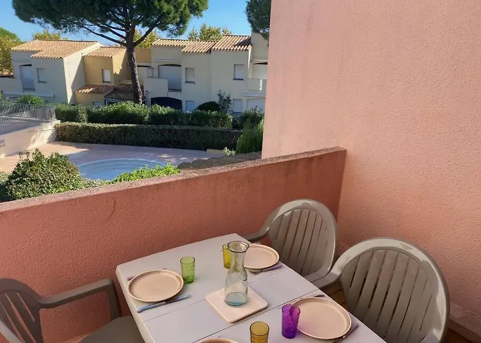 T2 Avec Piscine Proche Agde